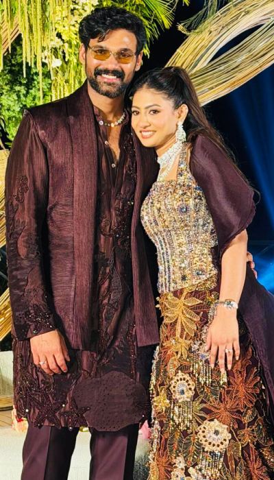 Bellamkonda Sai Sreenivas Kavya Reddy Engagement Style