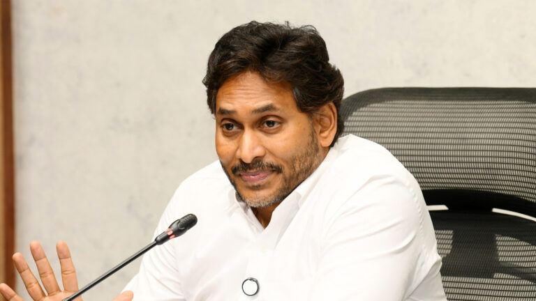 Jagan leadership crisis