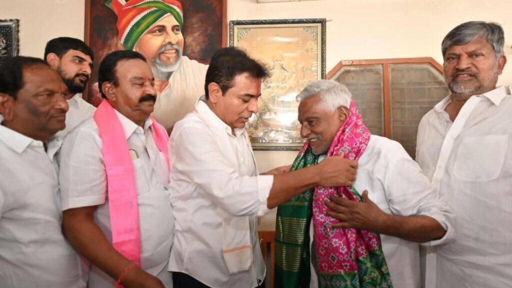 Jeevan Reddy Joins BRS Big Shift in Telangana Politics