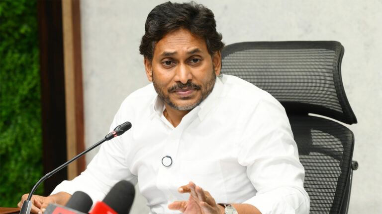 Jagan Political Mistakes