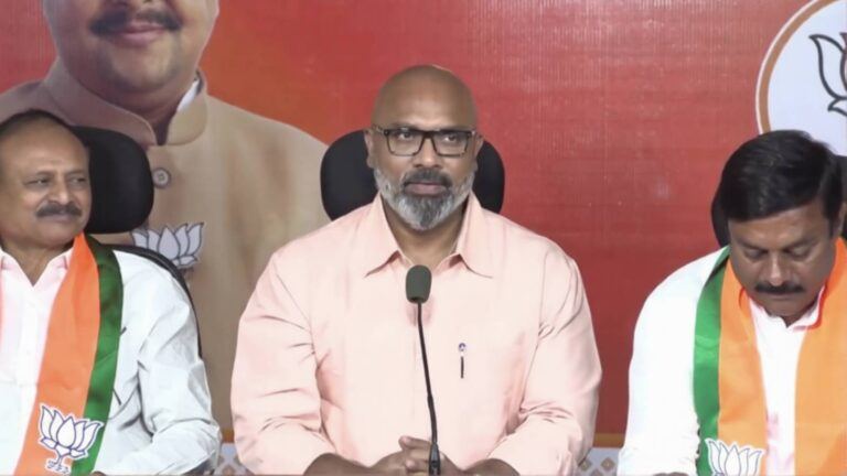 Kavitha TRS Party Gets Sharp BJP Reaction in Telangana