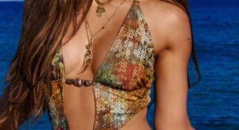 Kriti Sanon Defines Beach Glam In Edgy Mini Look