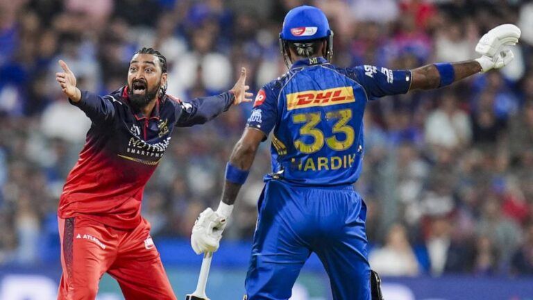 Krunal and Hardik Pandya IPL moment