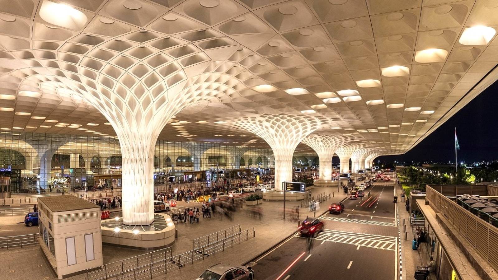 Mumbai airport passenger scam warning