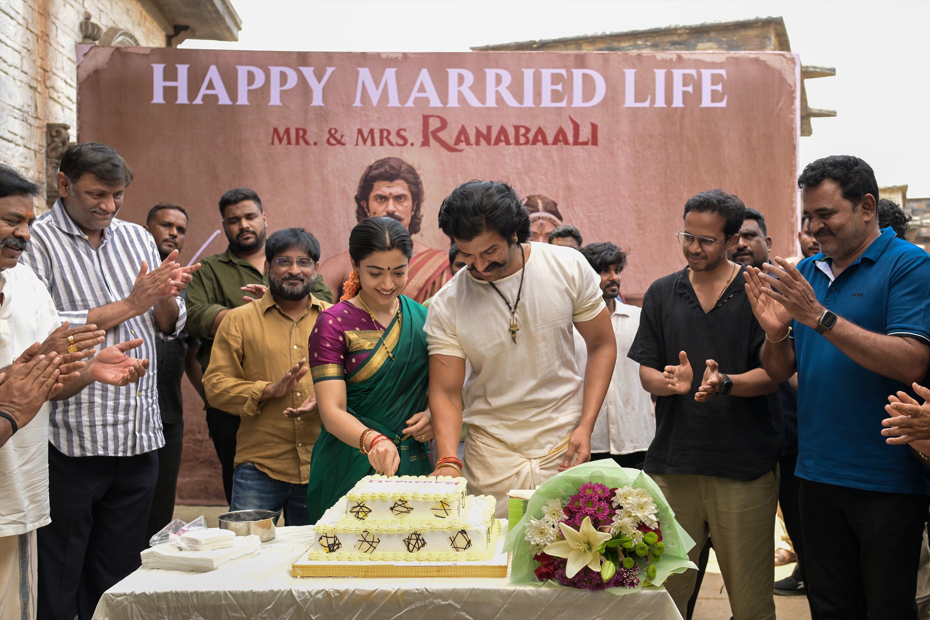 Vijay Devarakonda And Rashmika Cutting Cake