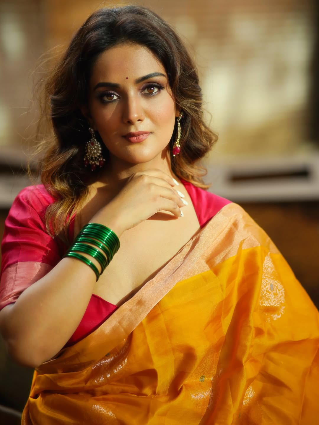 Natasha Singh Wearing Trendy Silver Earrings Set