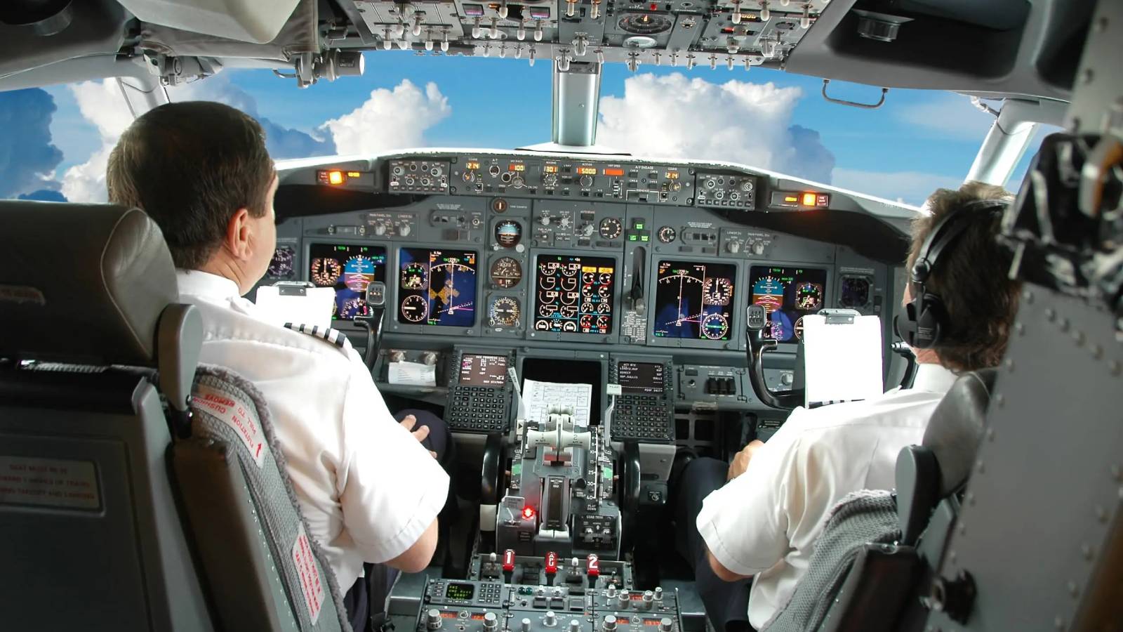 pilots flying in conflict zones