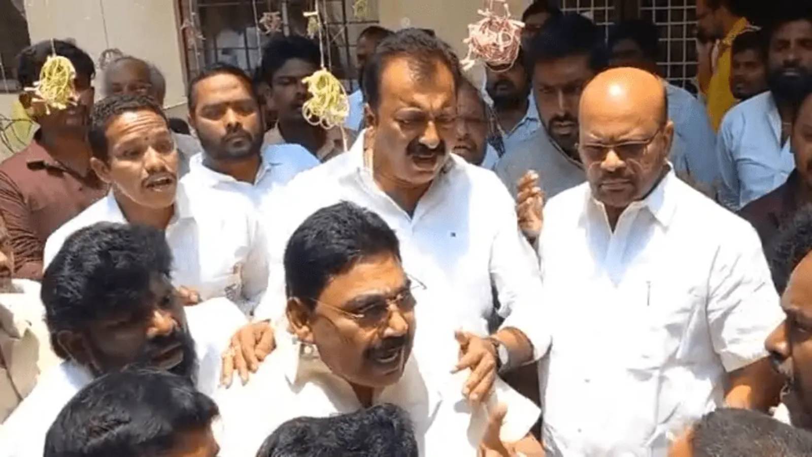 Pithapuram TDP JSP political clash