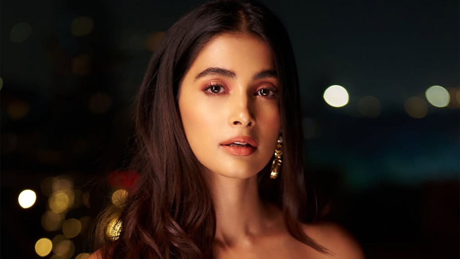 Pooja Hegde Disasters Keep Growing: Next Also Doubtful?
