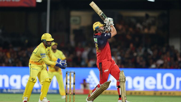 RCB vs CSK match action Chinnaswamy