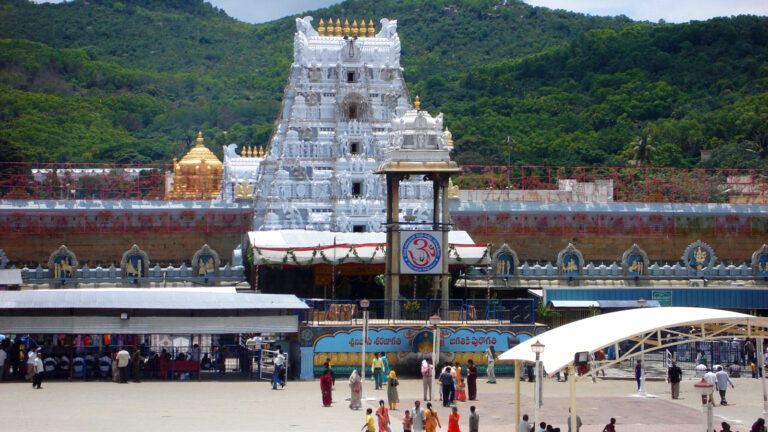 Tirumala temple heavy rush update