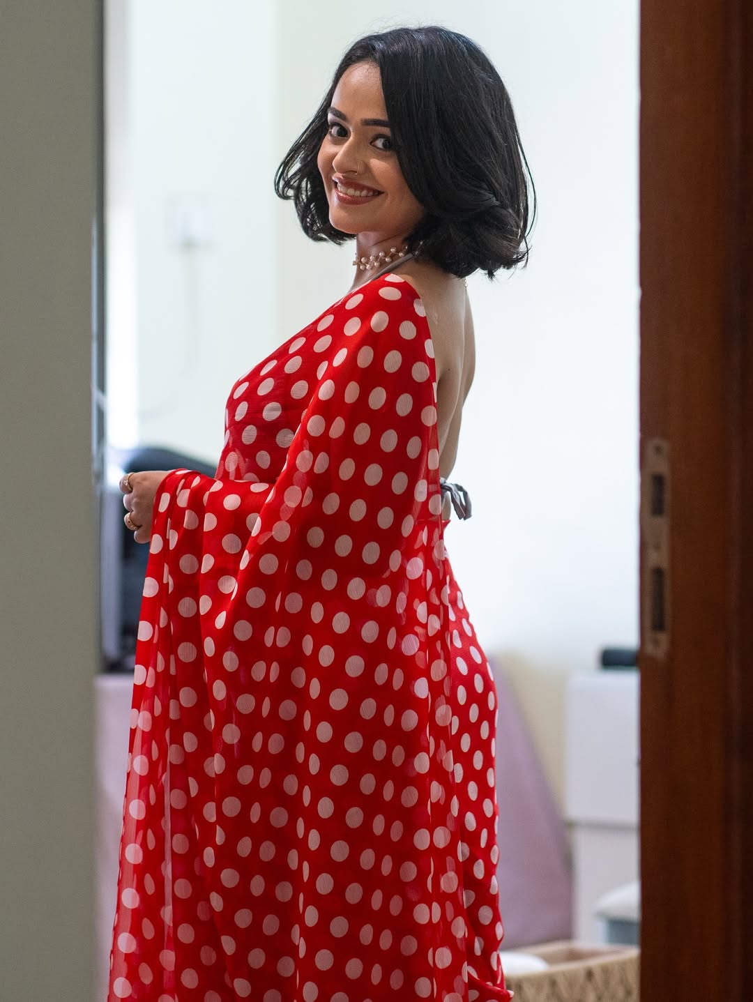 Actress Apoorva Arora Flaunts Retro Style Look