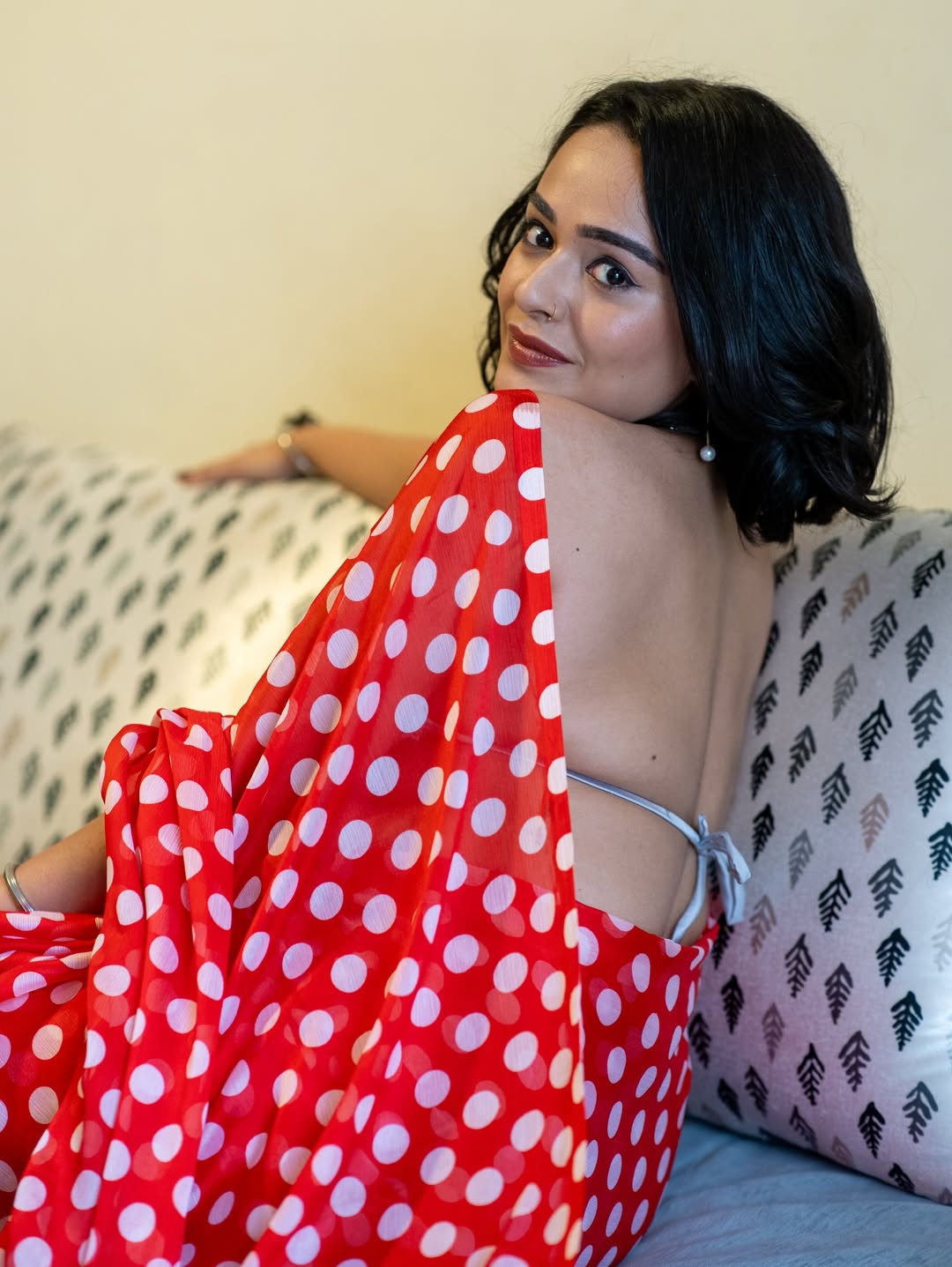 Stylish Side Profile Pose By Apoorva Arora
