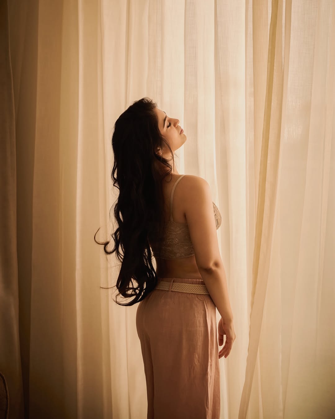 Bandhavi Sridhar Gives Chic Indoor Vibes