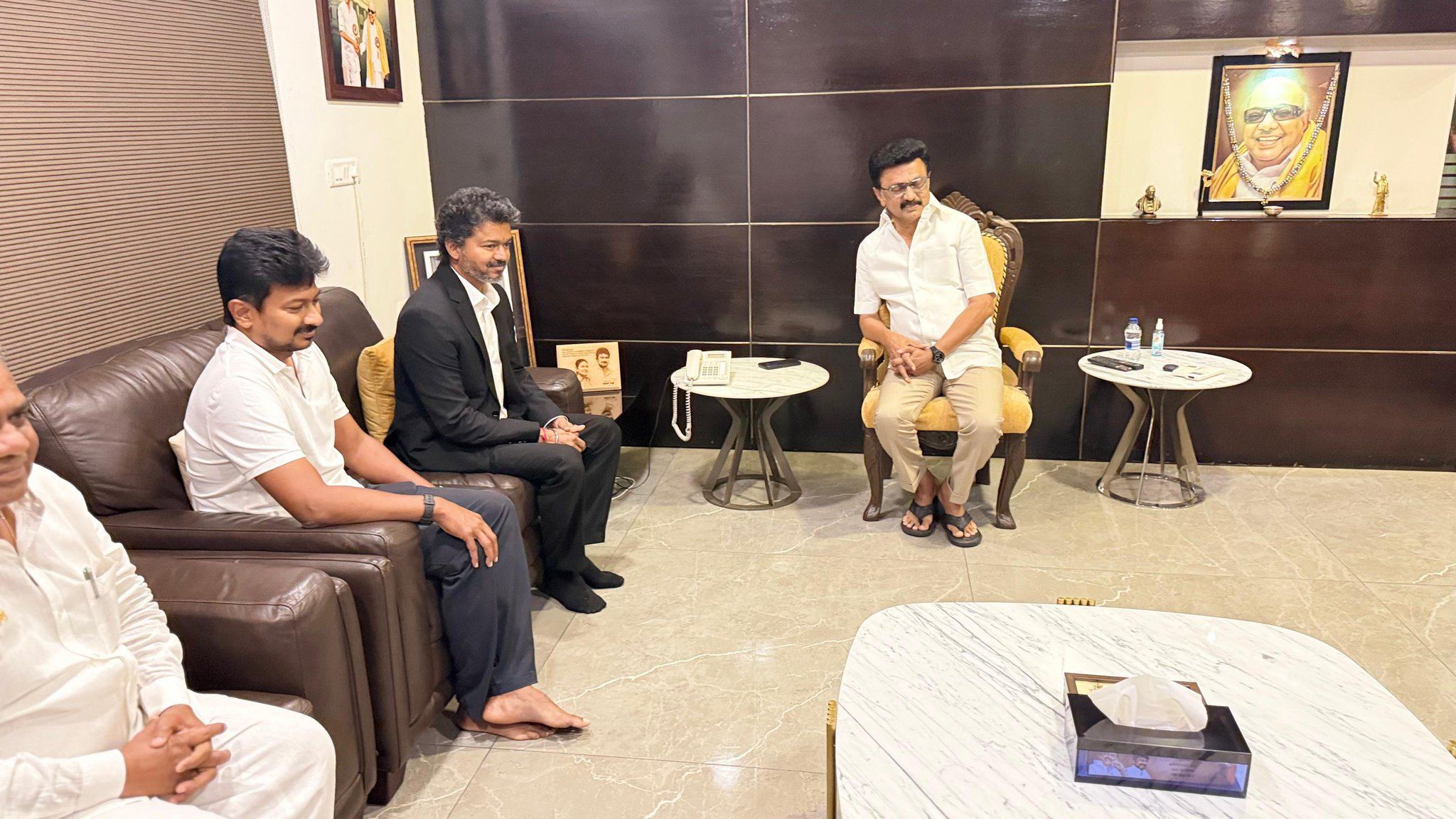 CM Vijay Goes to Ex-CM Stalin Home 6