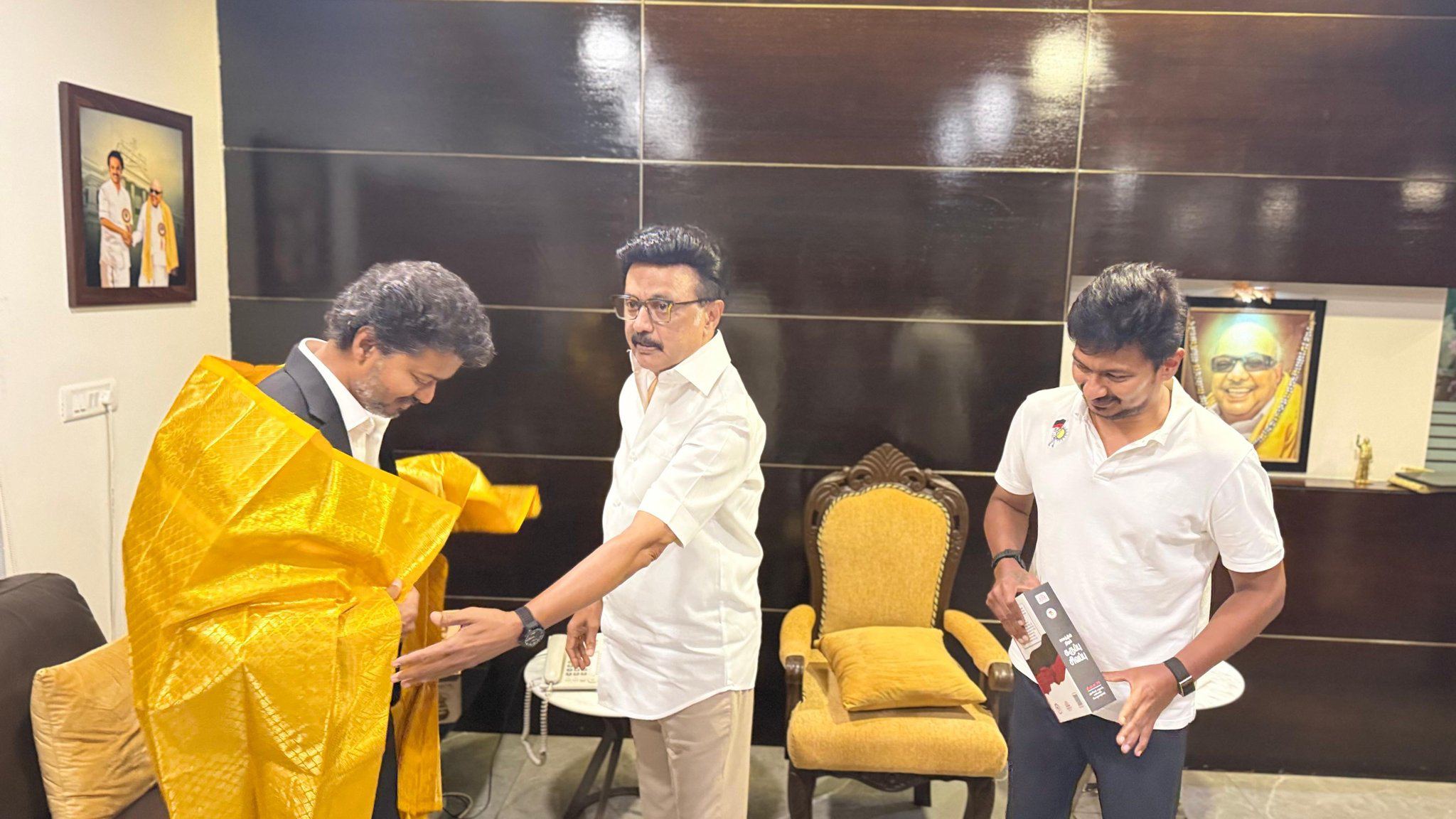 CM Vijay Goes to Ex-CM Stalin Home 3