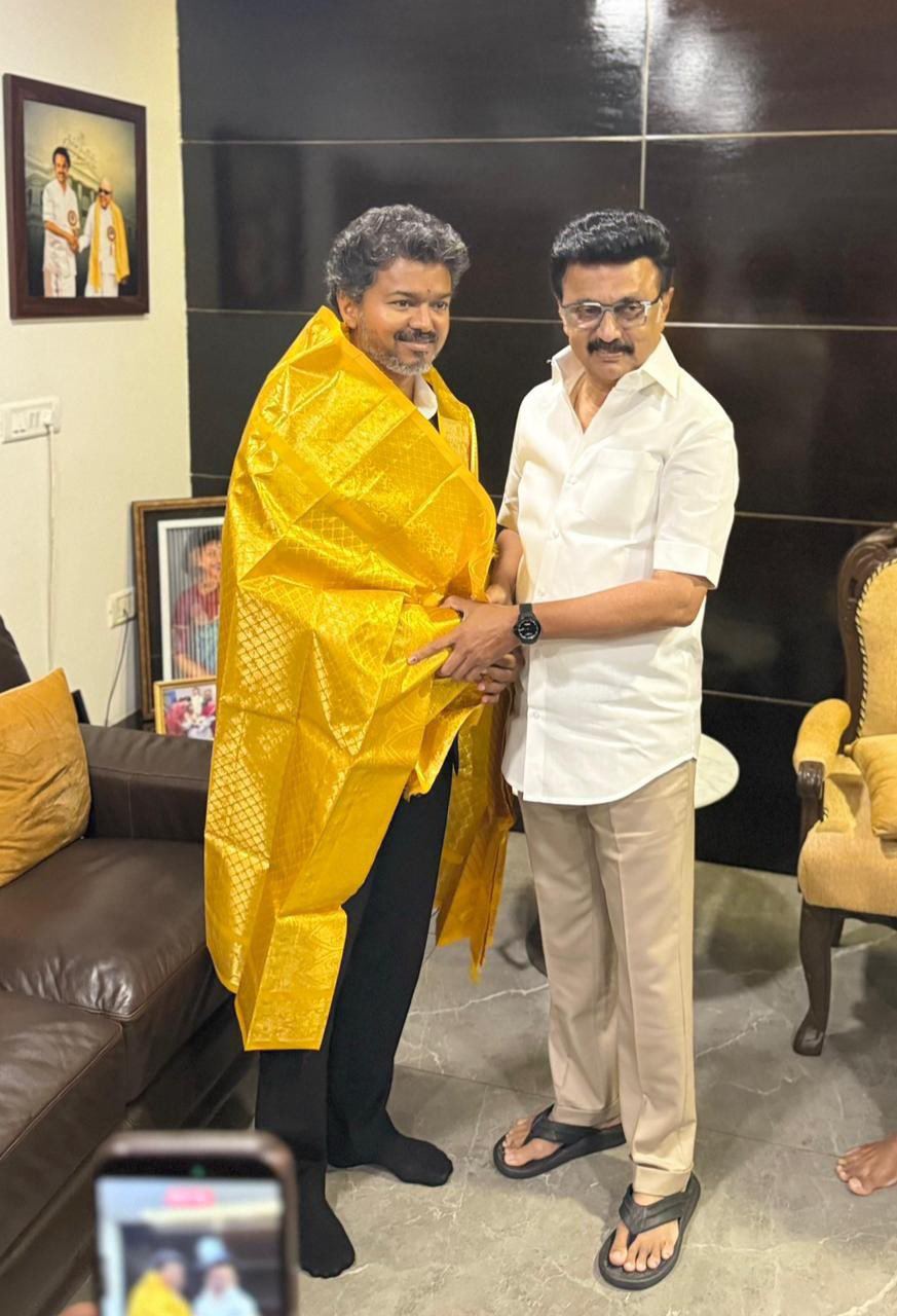 CM Vijay Goes to Ex-CM Stalin Home 1