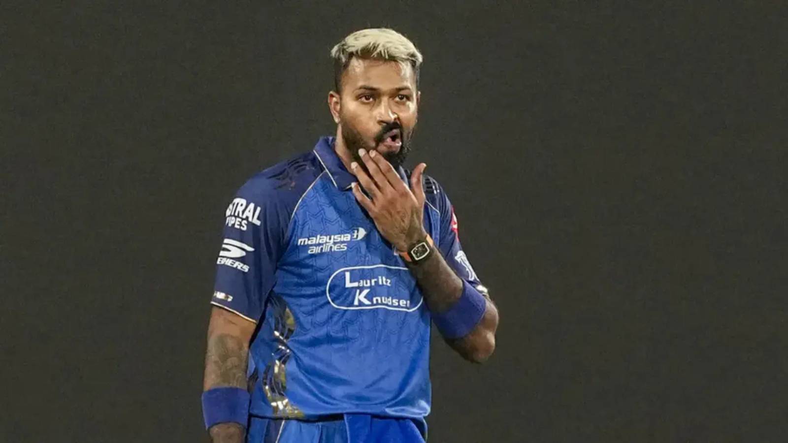 Hardik Pandya future with Mumbai Indians debated