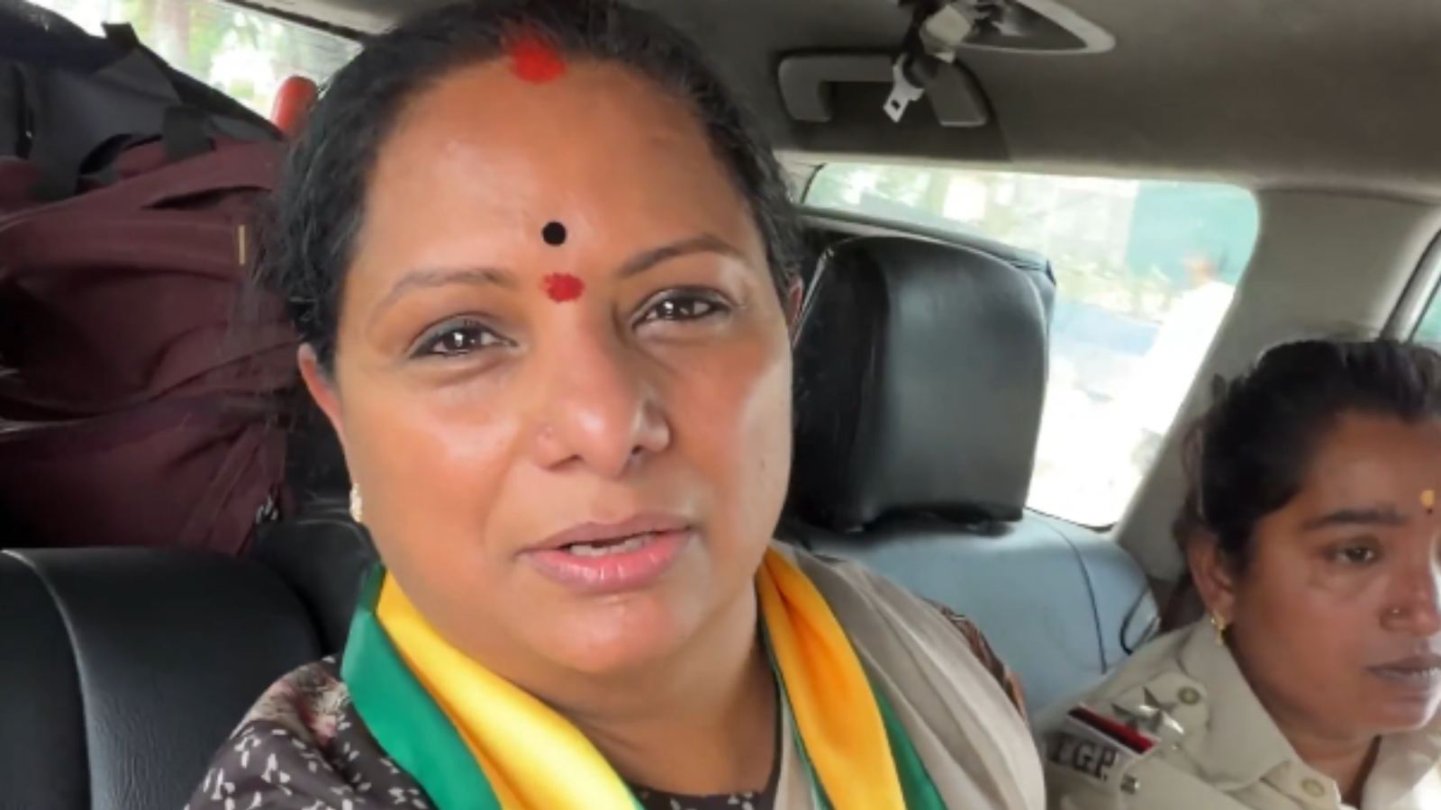 తెలంగాణ రాజకీయాలలో కవిత 'తెరాస' నెంబర్.?