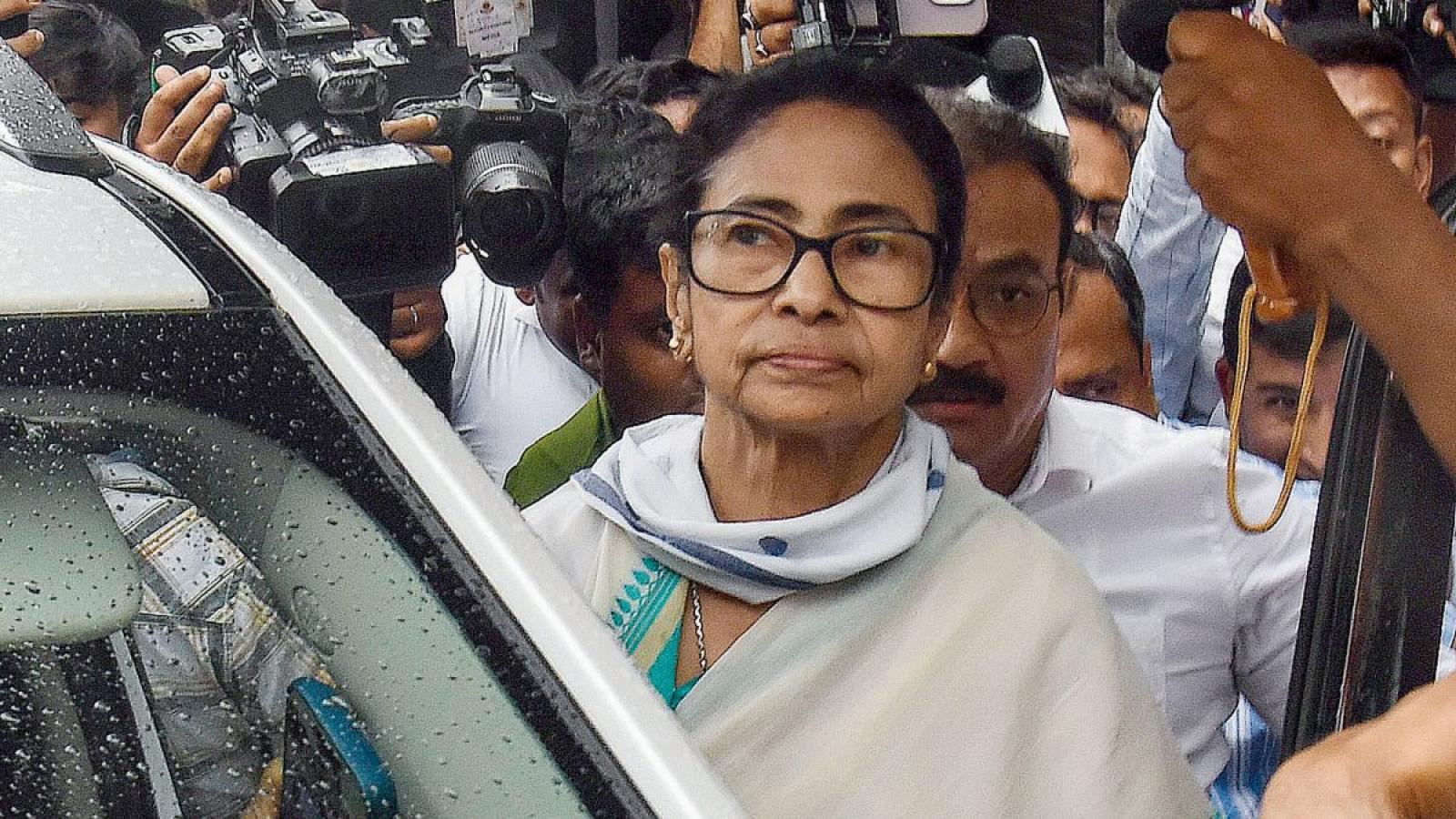 Mamata Banerjee EVM protest scene