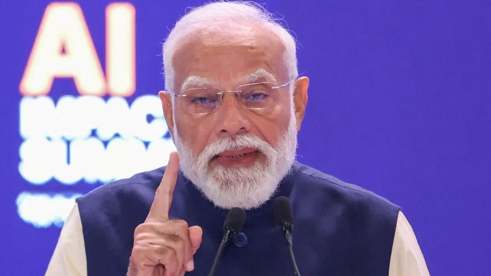 Modi warns about global crisis