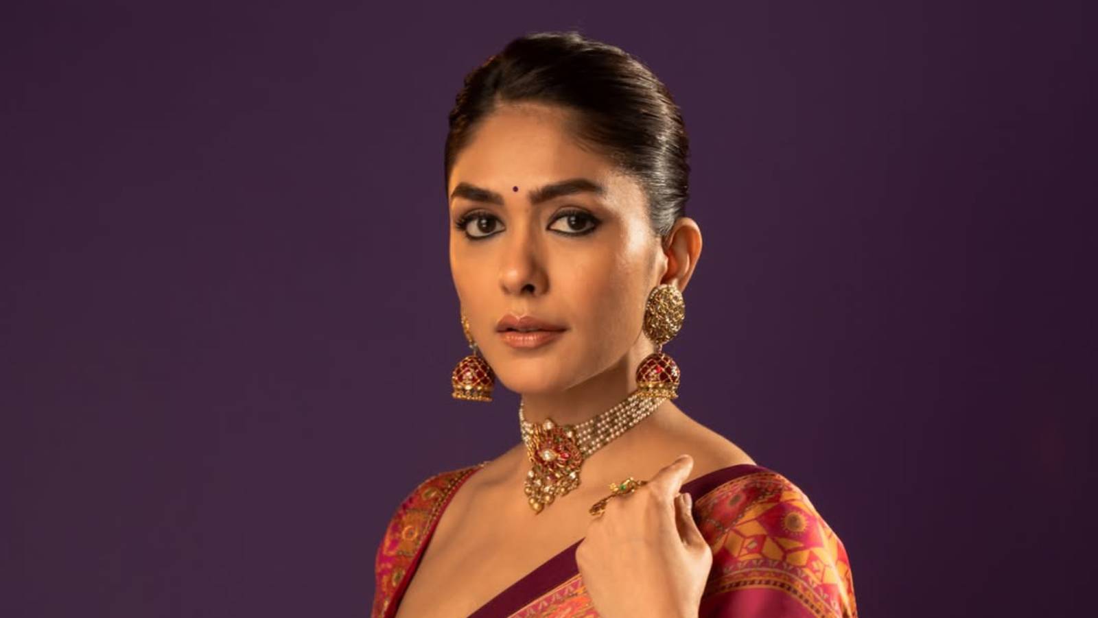 Mrunal Thakur in Yellamma talks