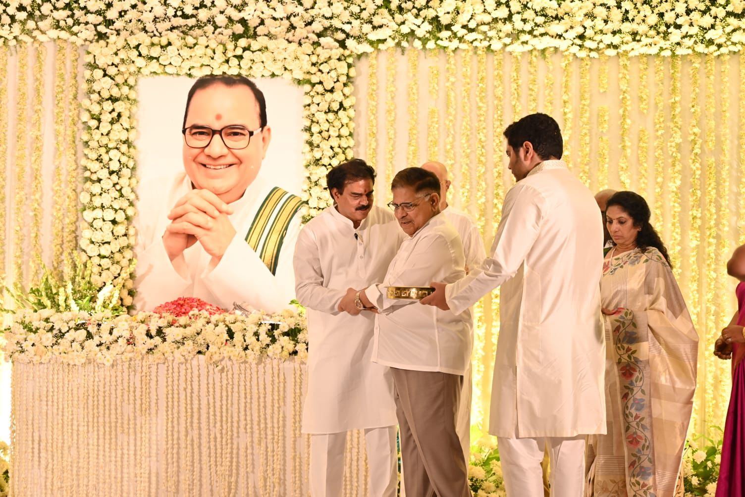 Pics: Nadendla Bhaskar Rao 10th Day Rituals in Hyd