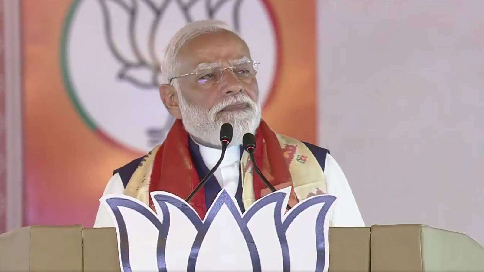 మోడీజీ... అలా భయపెట్టకండి!