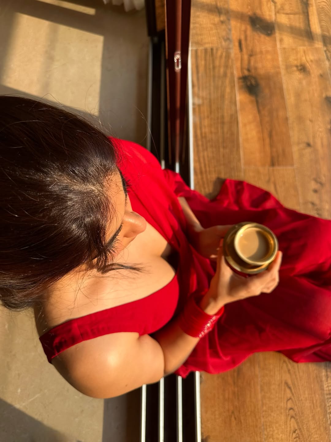 Nikita Sharma Sizzling In Sleeveless Red Blouse