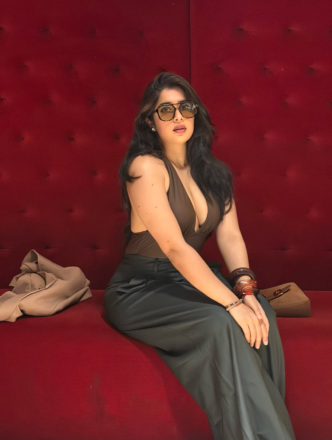 Nikita Sharma Elegant Styling With Chunky Bangles