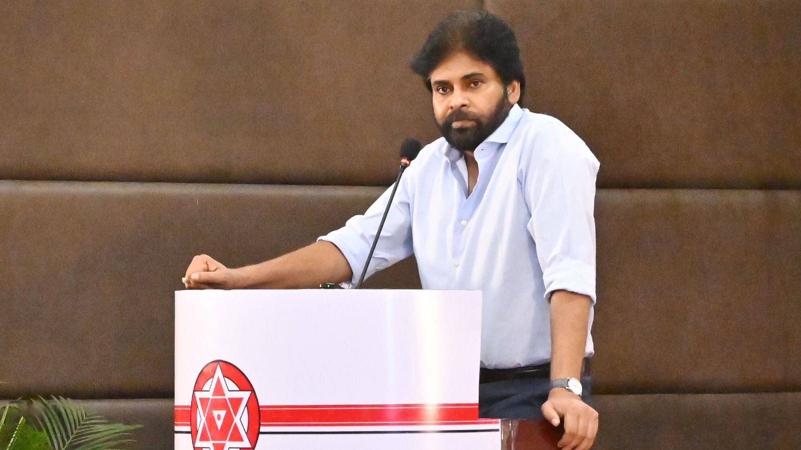 Pawan Kalyan addressing Jana Sena leaders at Rajahmundry meeting on party discipline and alliance politics