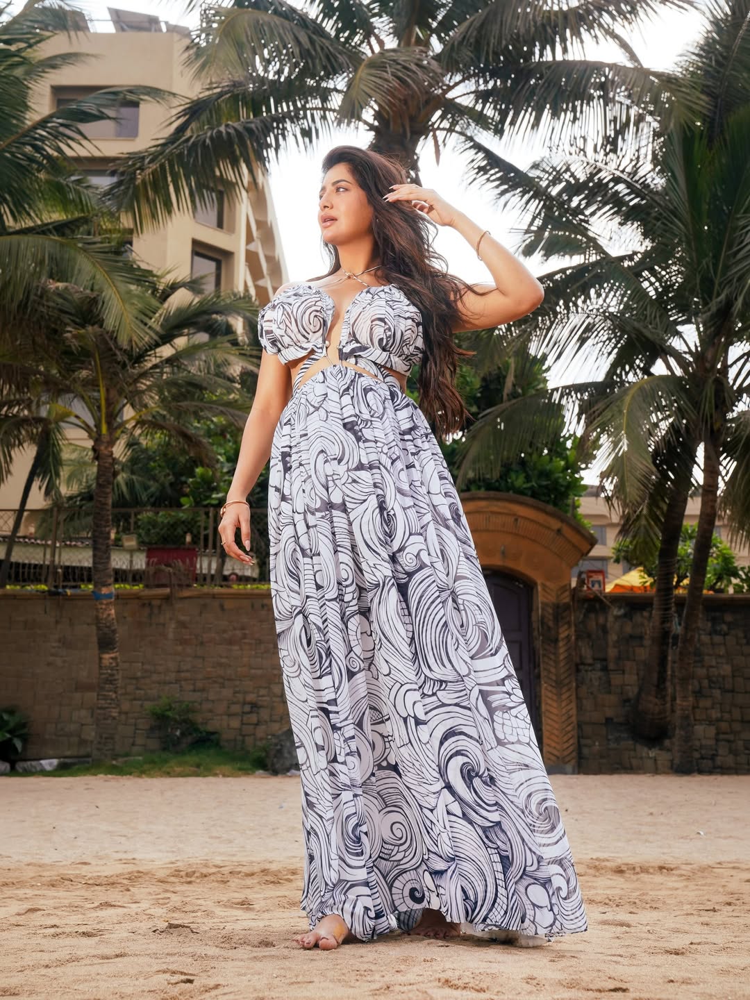 Rashi Singh Posing Bold In Beachside Avatar