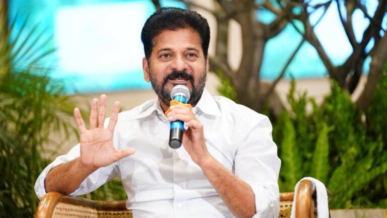 Revanth Reddy convoy traffic issue