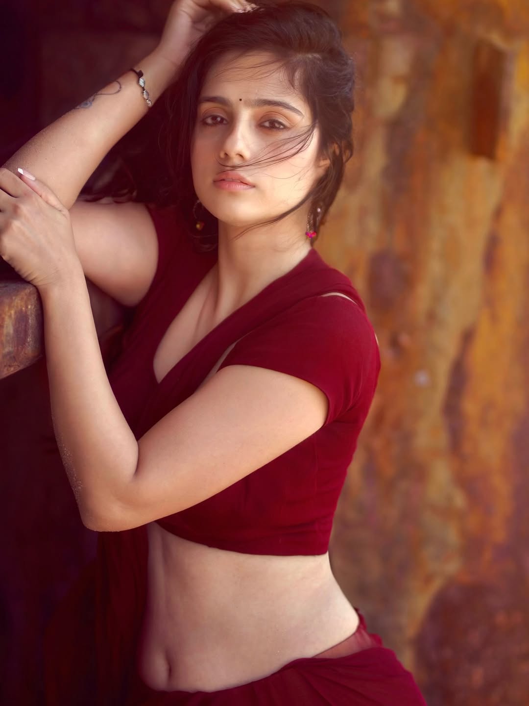 Rose Sardana Soft Glam Closeup In Saree