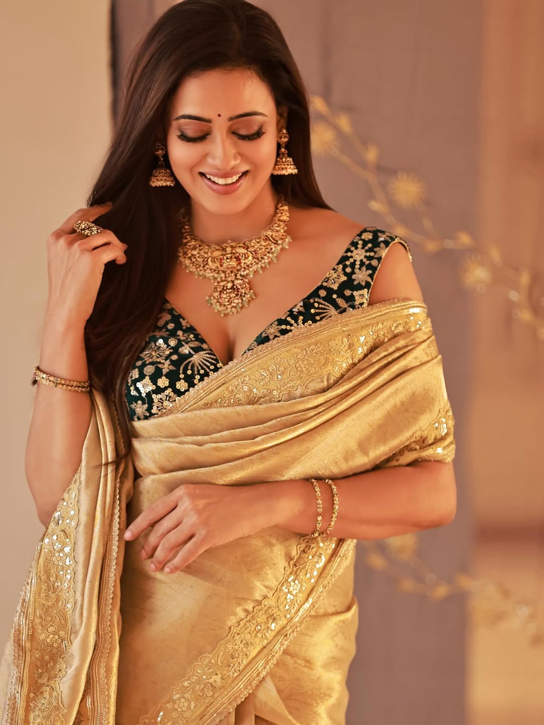 Shweta Tiwari Smiling In Golden Shimmering Saree