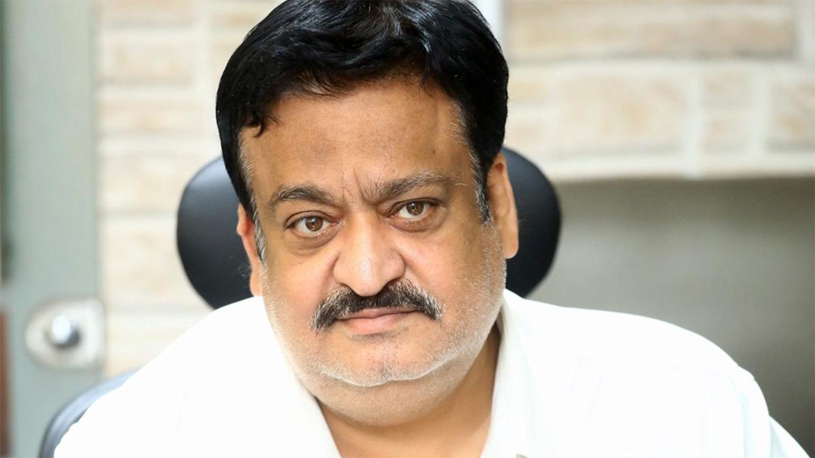 Twist: Suniel Narang Resigns from Film Chamber