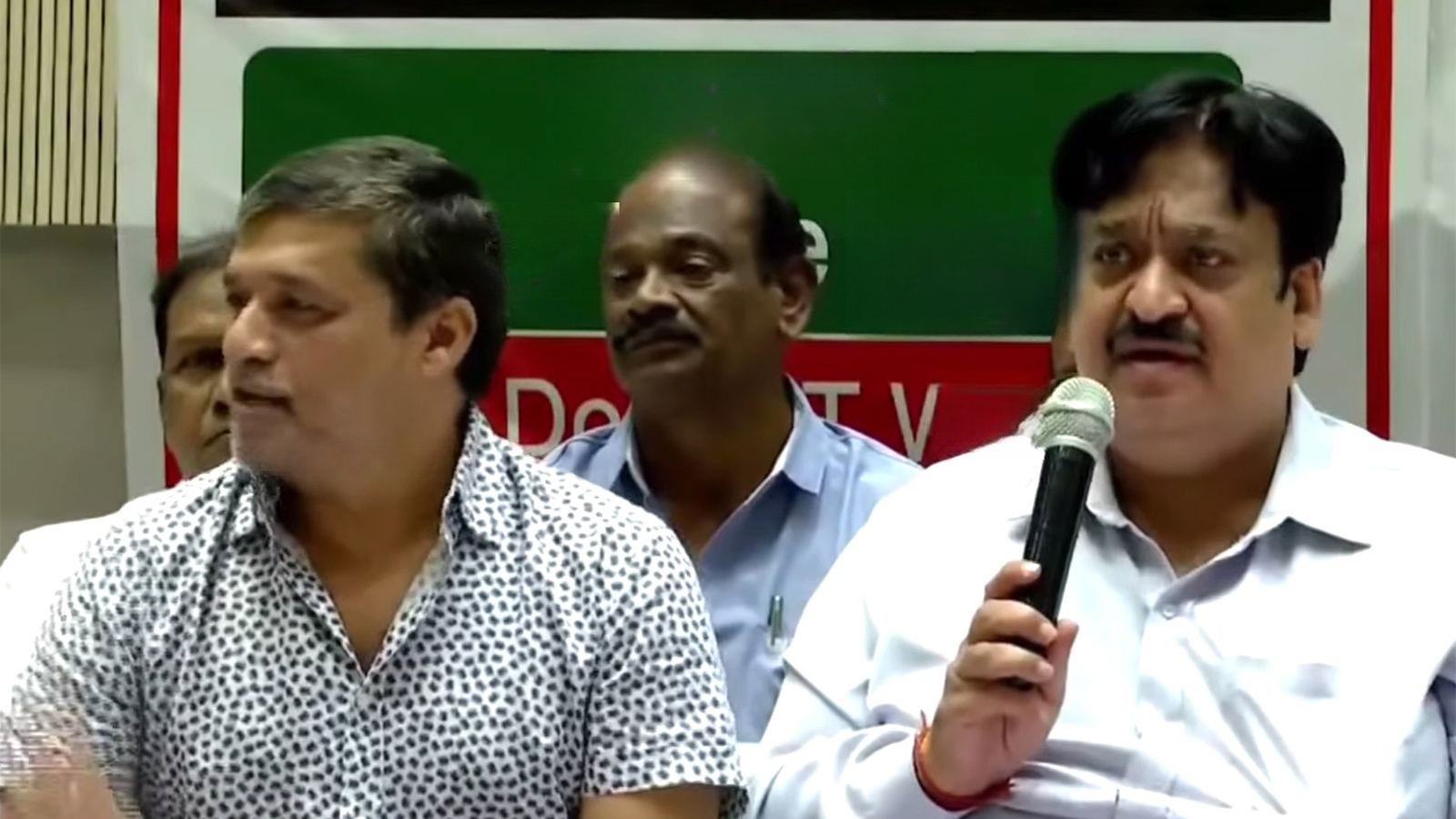 Exhibitors Strike: No Ticket Hikes for Upcoming Biggies!