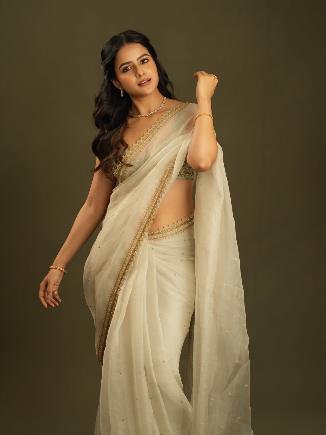 Vaishnavi Chaitanya Full Length Standing Saree Shot