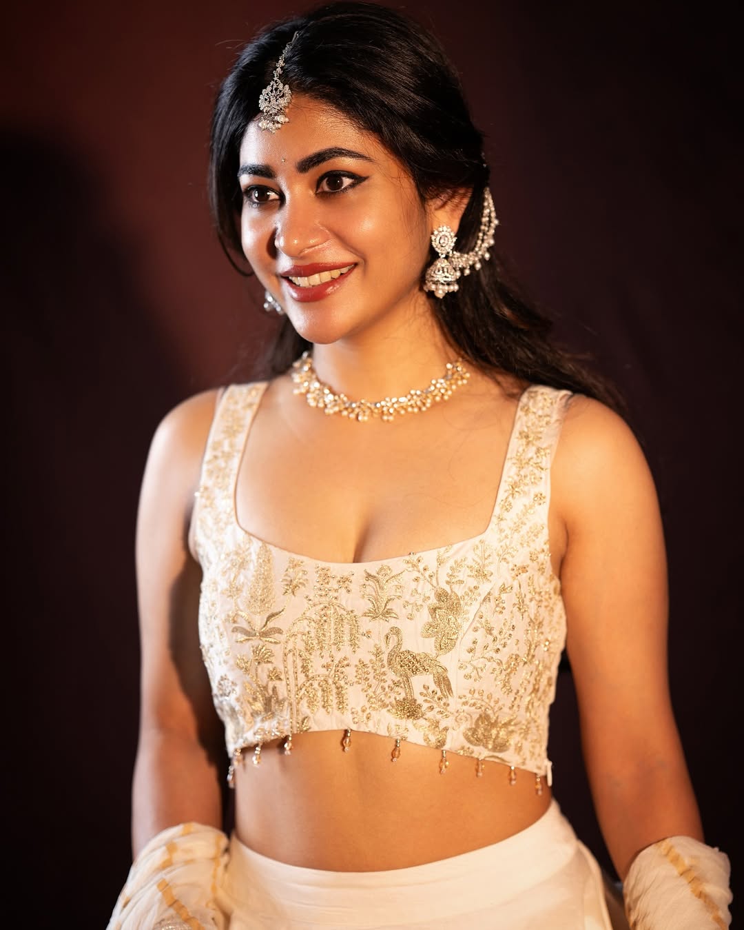 Adhya Thakur Shows Off Toned Midriff Profile Look