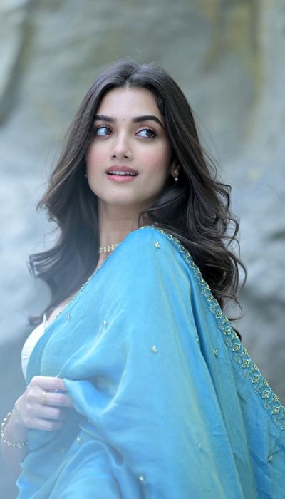 Bhagyashri Borse Sky Blue Saree Desi Look