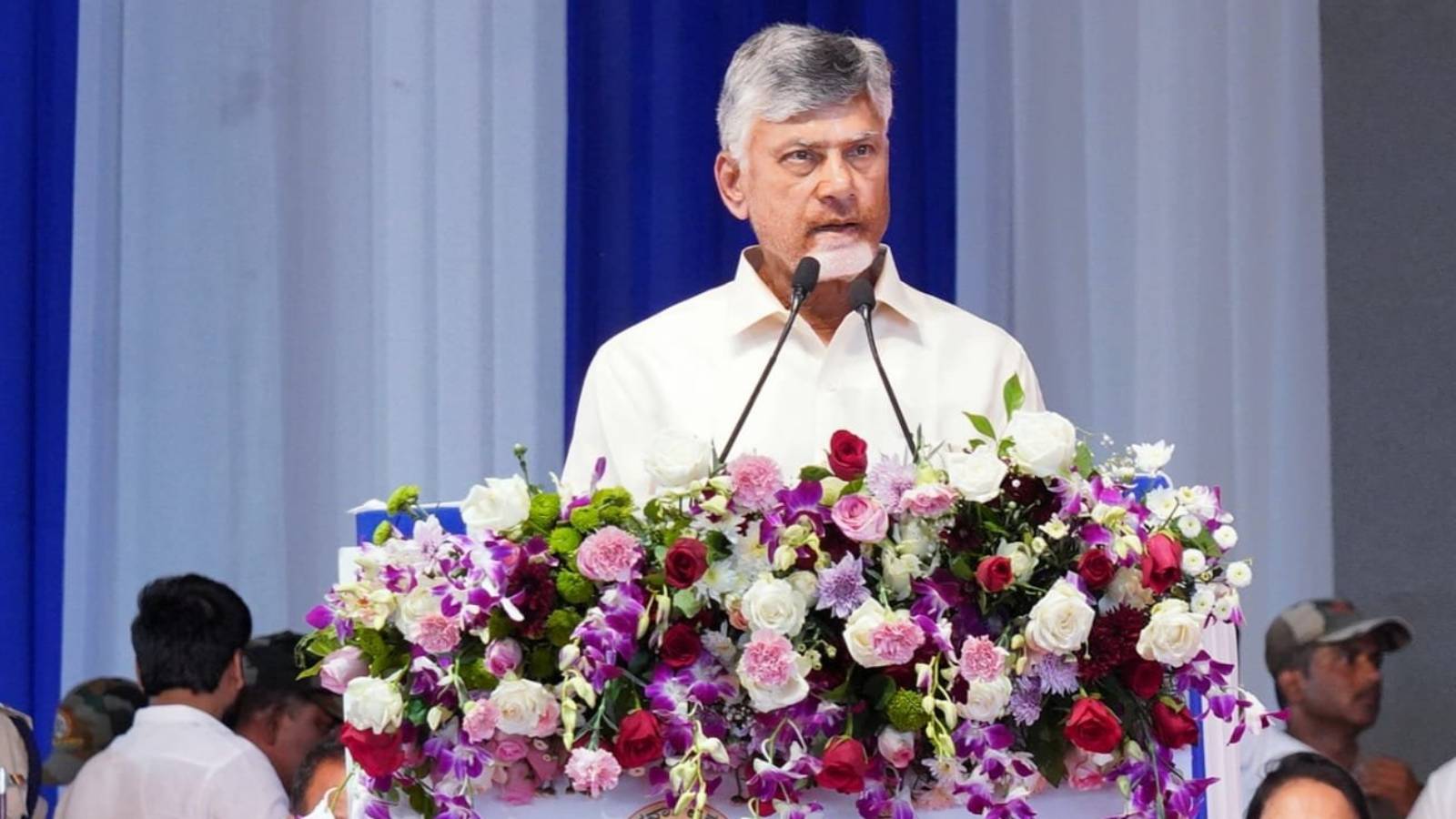 Chandrababu at Tungabhadra Dam inauguration