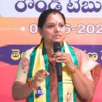 సినిమాలు కావాలి కానీ పవన్ కళ్యాణ్‌ వద్దు!