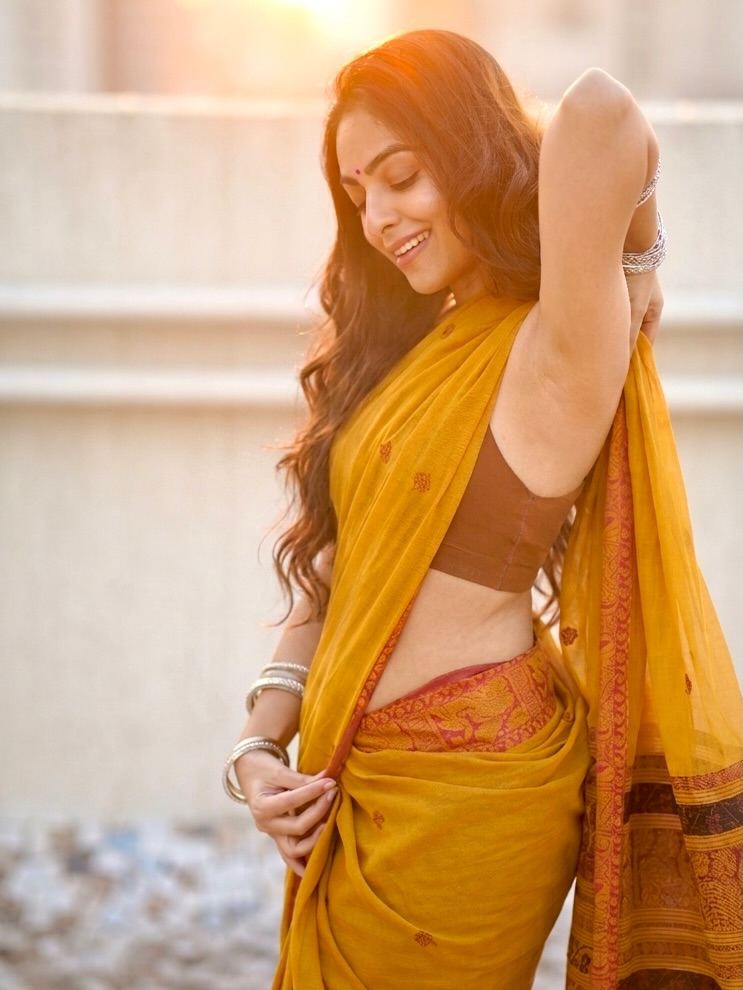 Maira Doshi Smiling In Yellow Saree Outfit