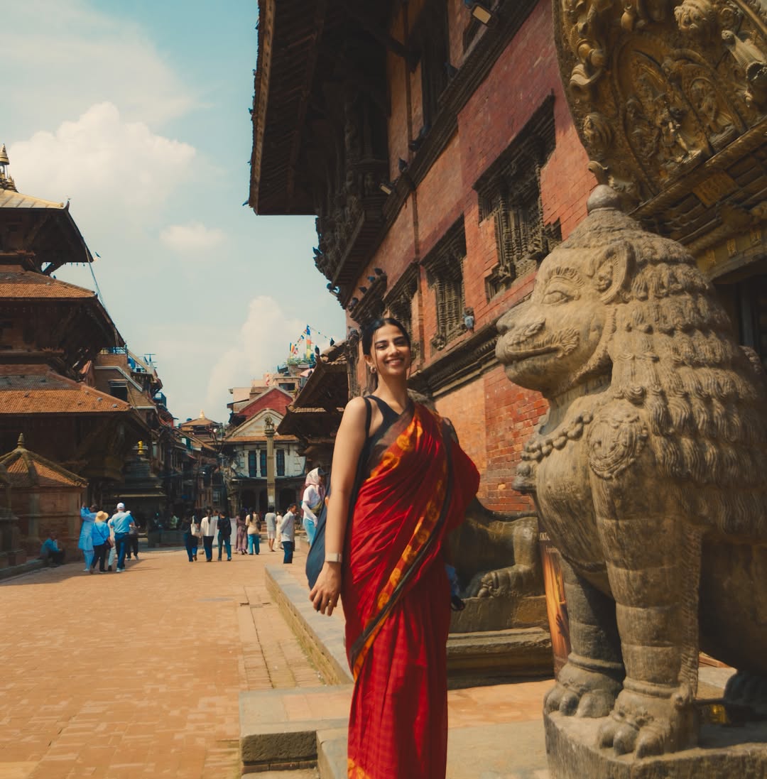 Meenakshi Chaudhary Graceful Outdoor Saree Pose