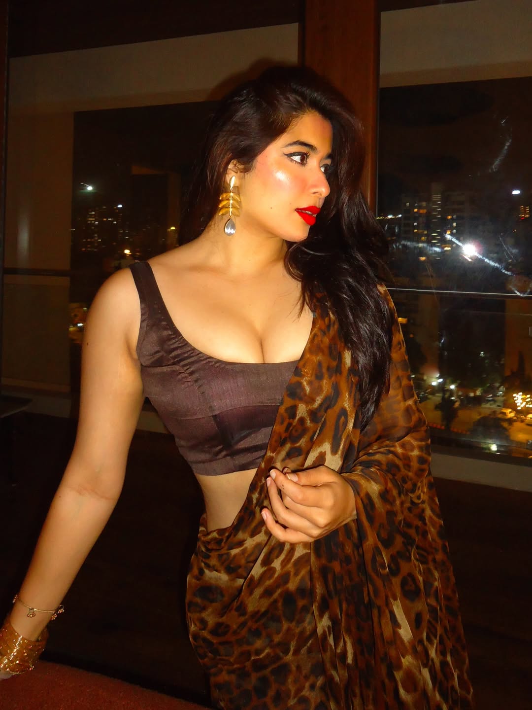 Nikita Sharma Flaunting Bold Leopard Drapes