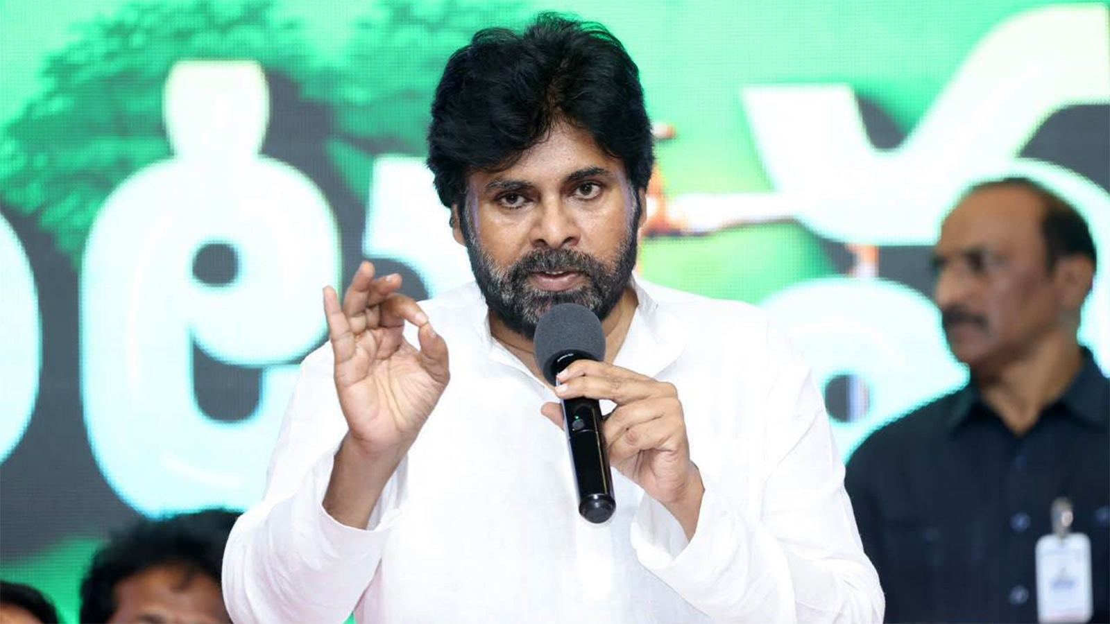Pawan Kalyan speaking on caste politics