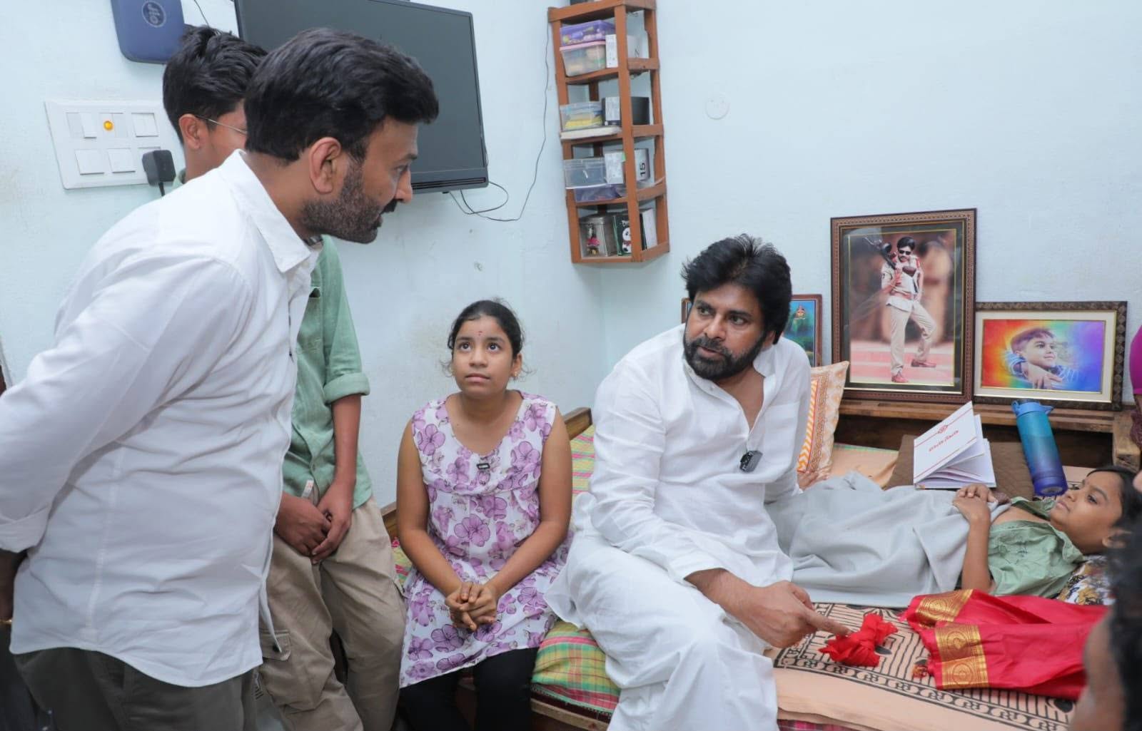 Pawan Kalyan Meets Young Fan At Family Home