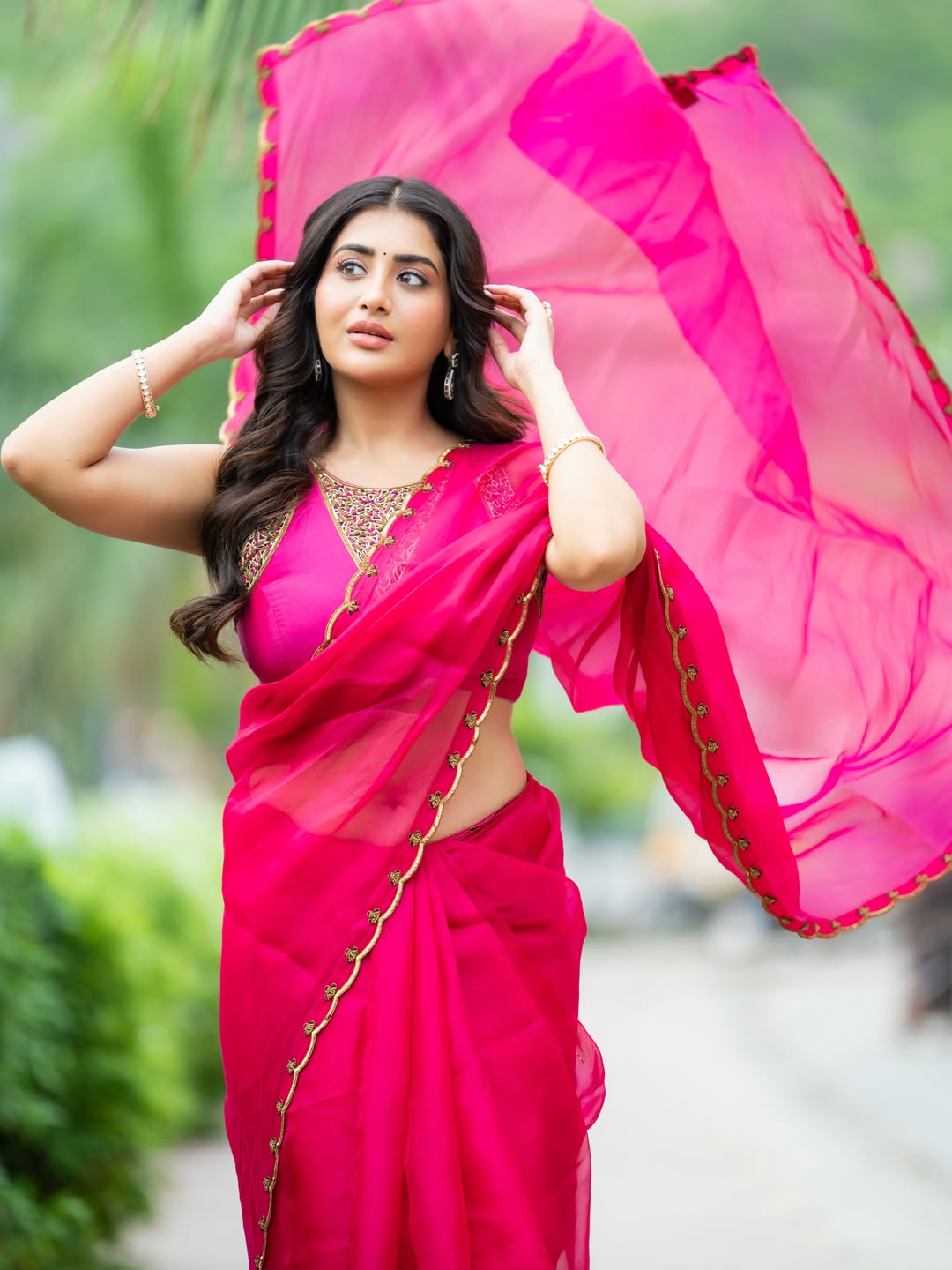 Rashi Singh Full Length Walking Shot In Saree