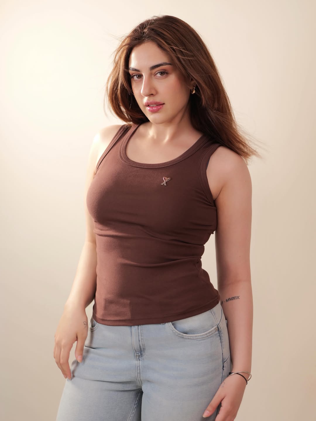 Samreen Kaur Displays Elegant Casual Glam Appeal