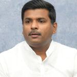 వైసీపీ కాపు నేతలతో రాజకీయం చేస్తుందా.?